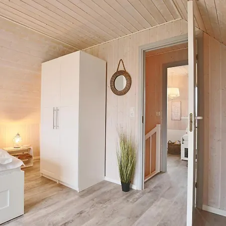 Holz-ferienhaus Katingsglueck Holiday home Kating