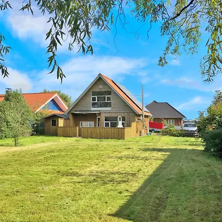 Holz-ferienhaus Katingsglueck Kating
