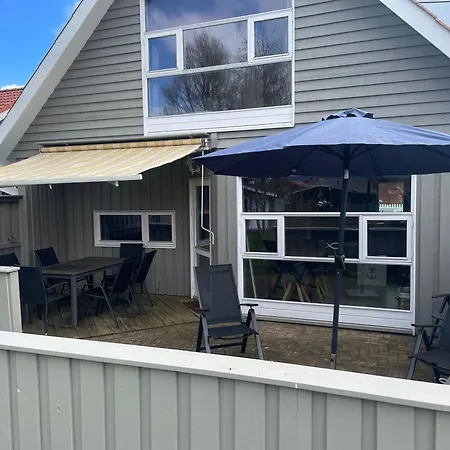 Holz-ferienhaus Katingsglueck Kating